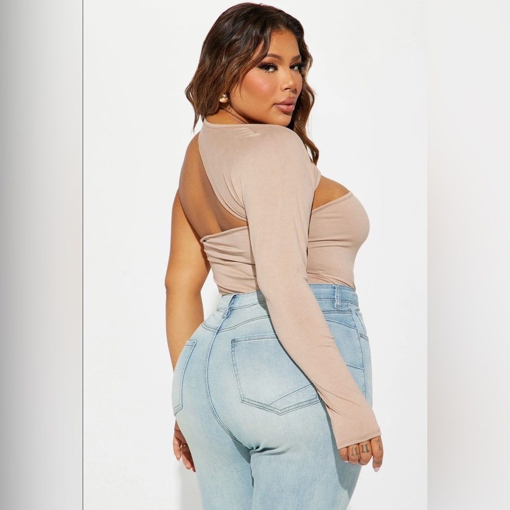 Taupe Bodysuit - Picture 4 of 5
